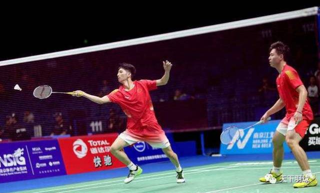 決賽中再次 決賽中再次